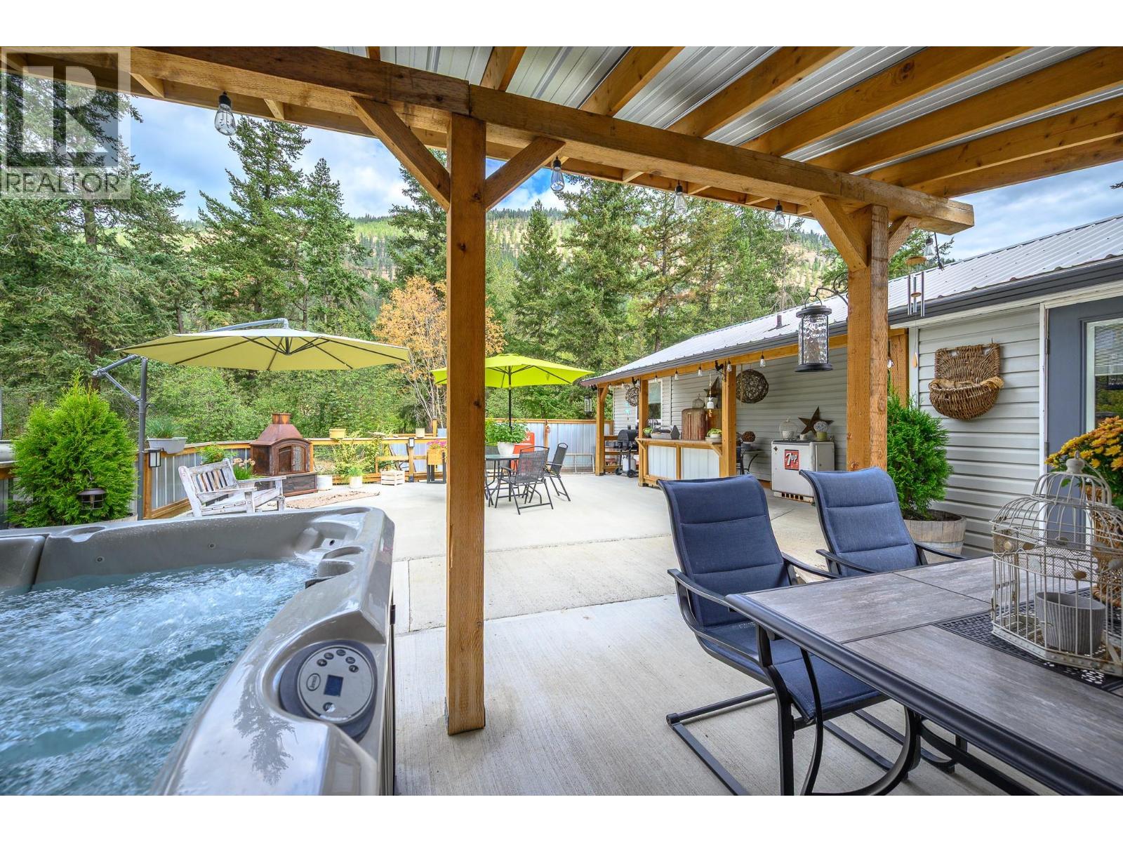 4446 Cedar Hill Road, Falkland, British Columbia  V0E 1W1 - Photo 37 - 10399387