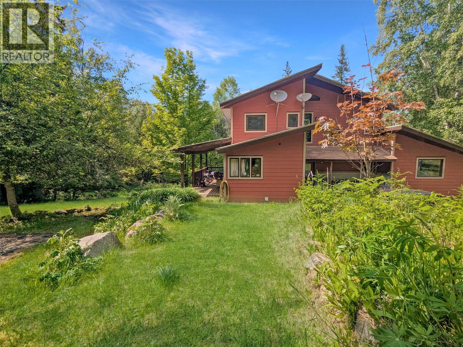8802 Martens Road, Slocan, British Columbia  V0G 2C0 - Photo 10 - 10399861