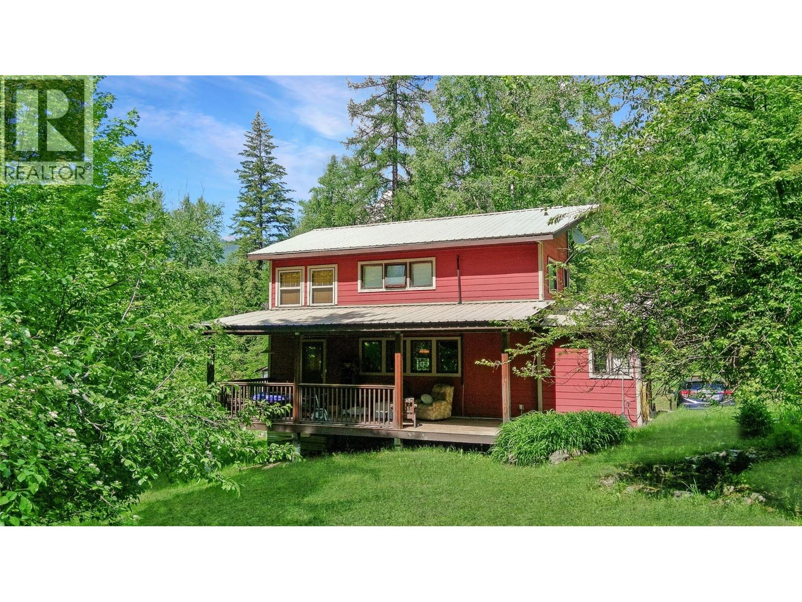 8802 Martens Road, Slocan, British Columbia  V0G 2C0 - Photo 2 - 10399861