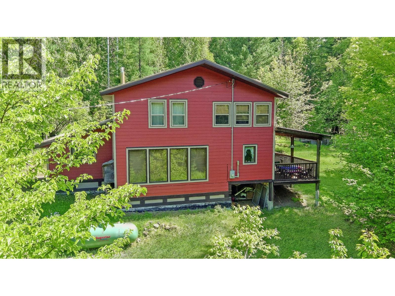8802 Martens Road, Slocan, British Columbia  V0G 2C0 - Photo 8 - 10399861