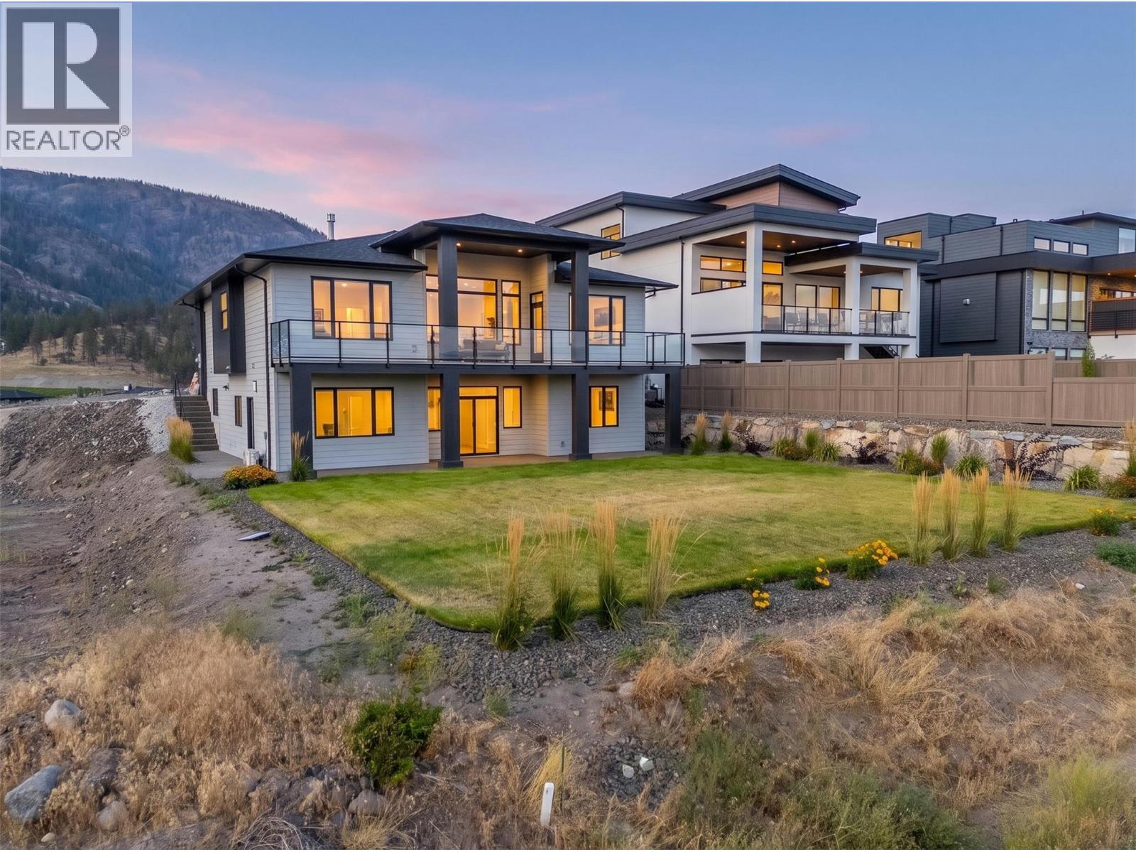 2531 Pinnacle Ridge Drive, West Kelowna, British Columbia  V4T 0G4 - Photo 2 - 10399269