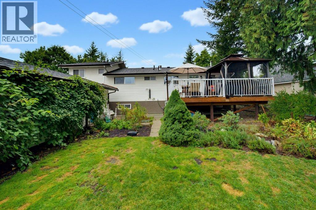 1910 30 Street Se, Salmon Arm, British Columbia  V1E 2E6 - Photo 4 - 10399772