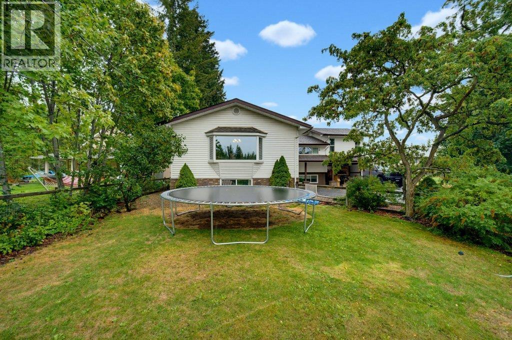 1910 30 Street Se, Salmon Arm, British Columbia  V1E 2E6 - Photo 52 - 10399772