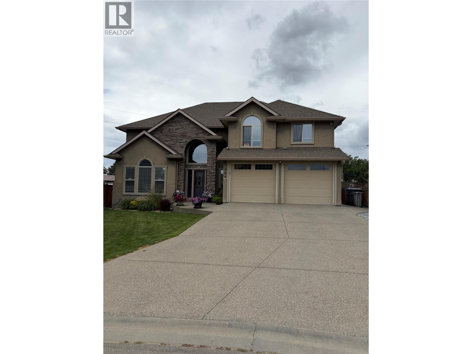 988 Arlington Court, Kamloops, British Columbia  V2B 8T4 - Photo 1 - 10395393