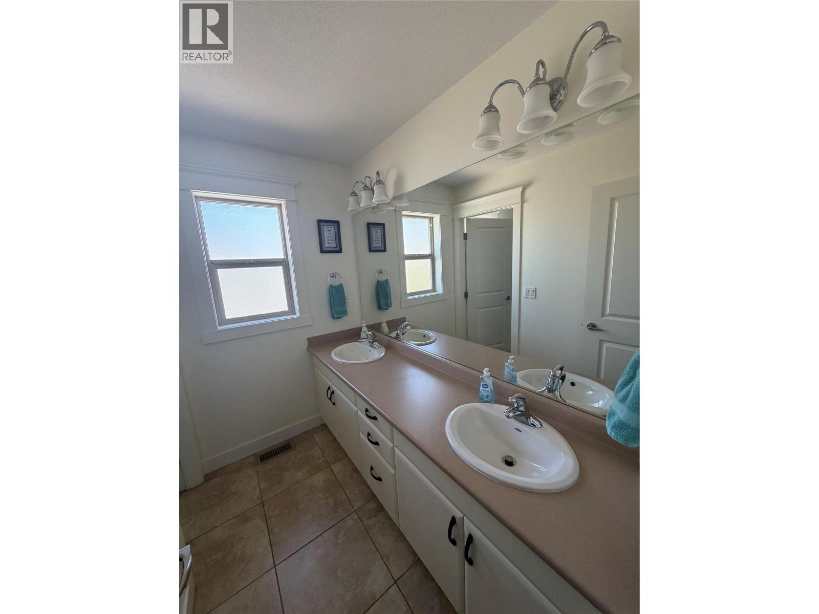 988 Arlington Court, Kamloops, British Columbia  V2B 8T4 - Photo 25 - 10395393