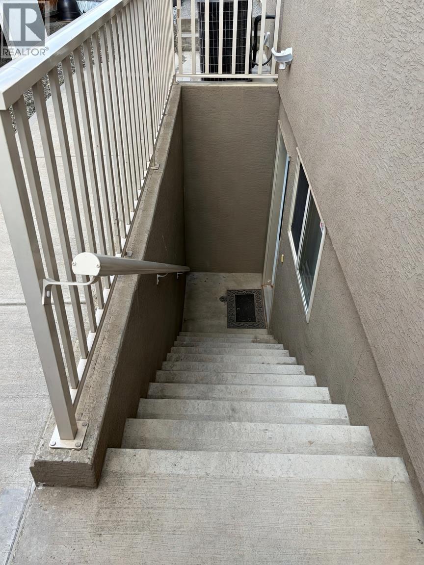 988 Arlington Court, Kamloops, British Columbia  V2B 8T4 - Photo 39 - 10395393