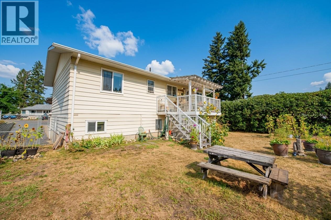 759 Heather Road, Lumby, British Columbia  V0E 2G7 - Photo 39 - 10399151