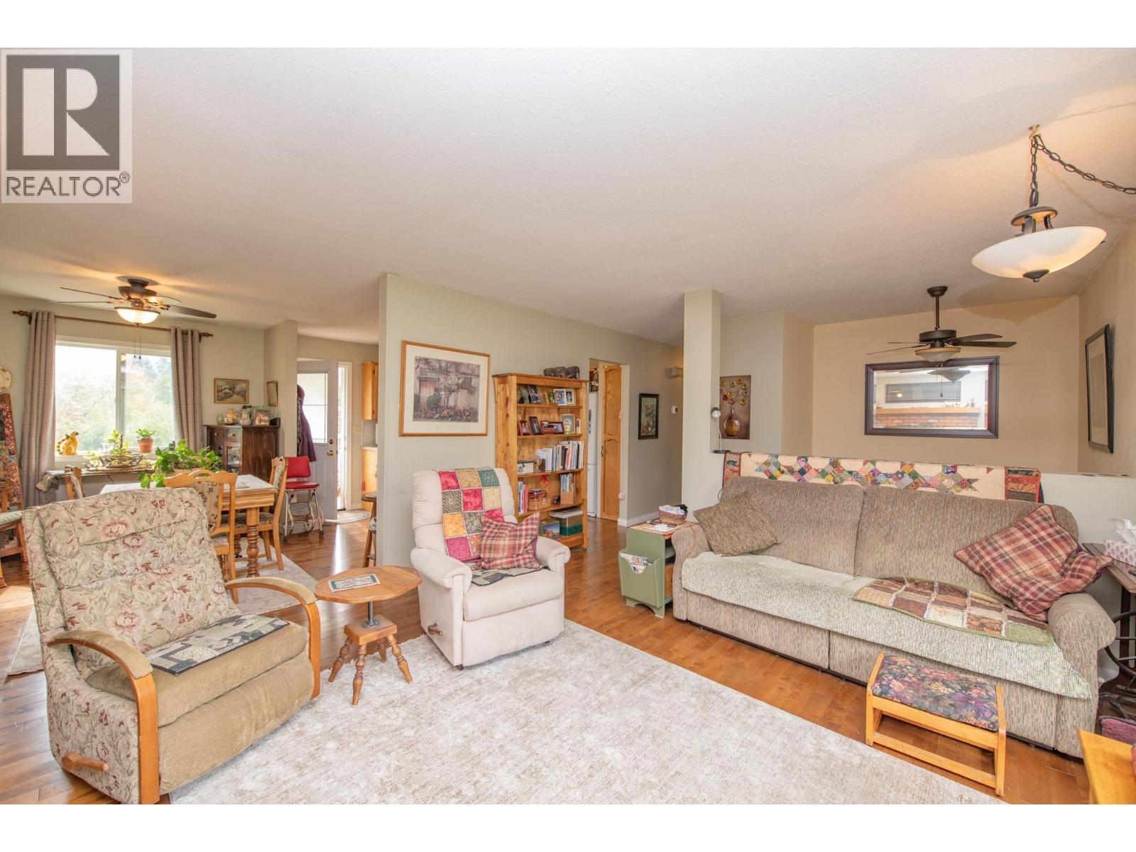 759 Heather Road, Lumby, British Columbia  V0E 2G7 - Photo 4 - 10399151