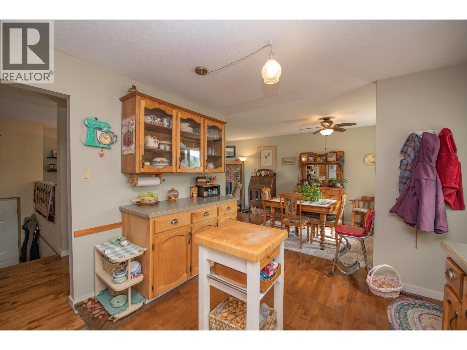 759 Heather Road, Lumby, British Columbia  V0E 2G7 - Photo 9 - 10399151