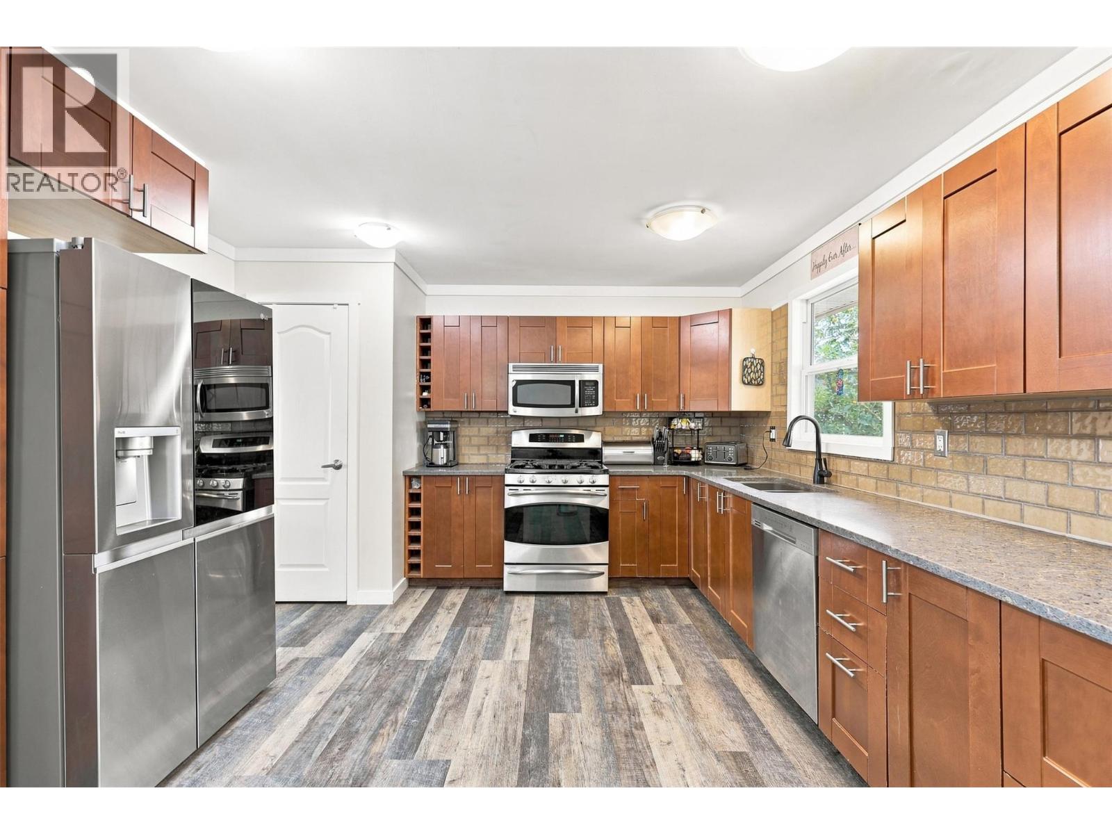 2623 Sandpiper Drive, Kamloops, British Columbia  V2B 6G1 - Photo 12 - 10399881