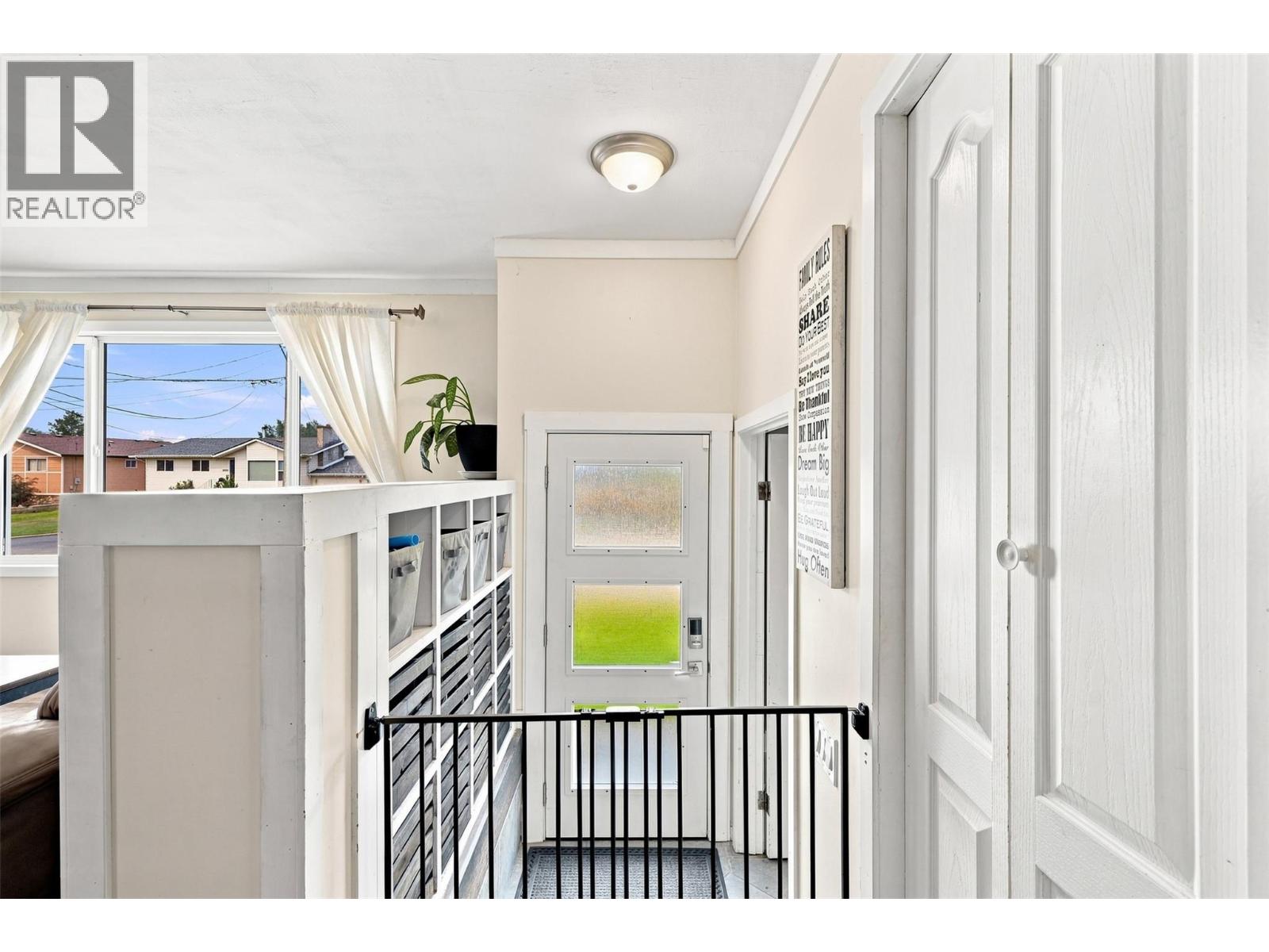 2623 Sandpiper Drive, Kamloops, British Columbia  V2B 6G1 - Photo 5 - 10399881