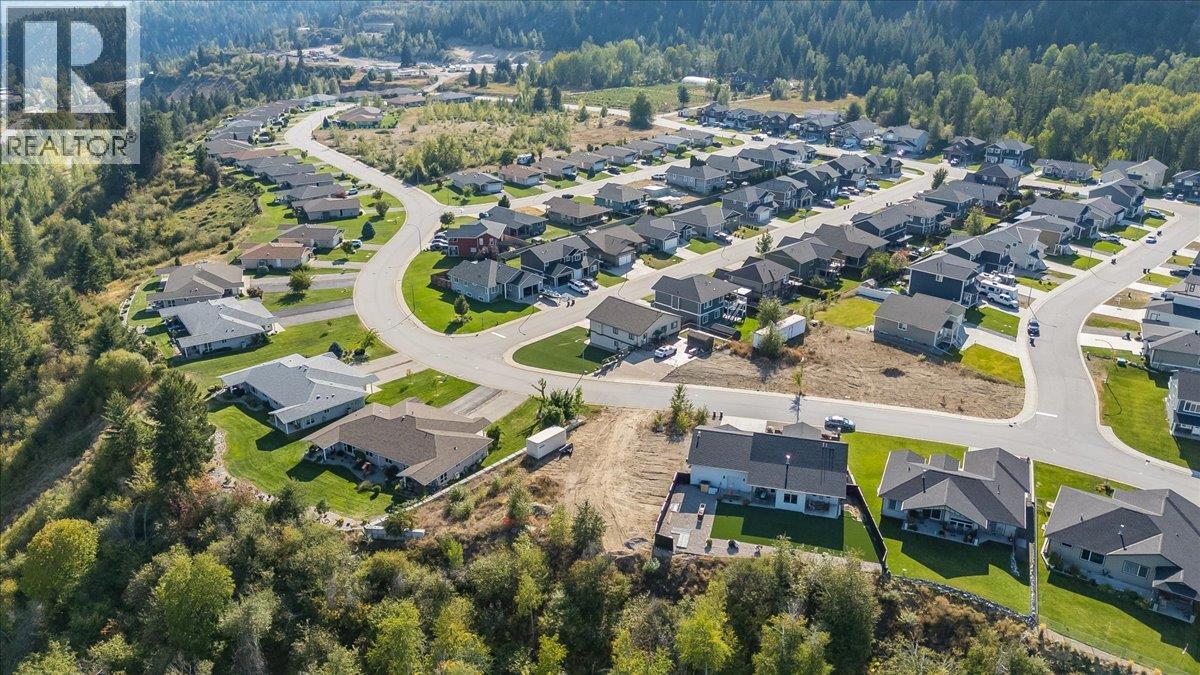 4009 Grandview Drive, Castlegar, British Columbia  V1N 4X9 - Photo 13 - 10399833