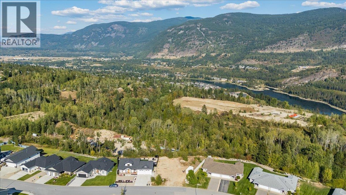 4009 Grandview Drive, Castlegar, British Columbia  V1N 4X9 - Photo 24 - 10399833