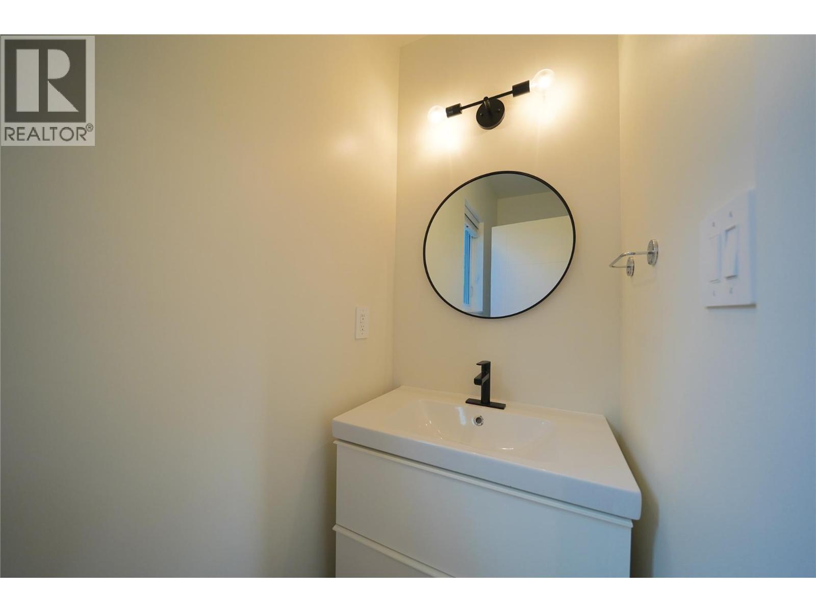 920 Front Street Street Unit# A, Nelson, British Columbia  V1L 4C2 - Photo 19 - 10399669