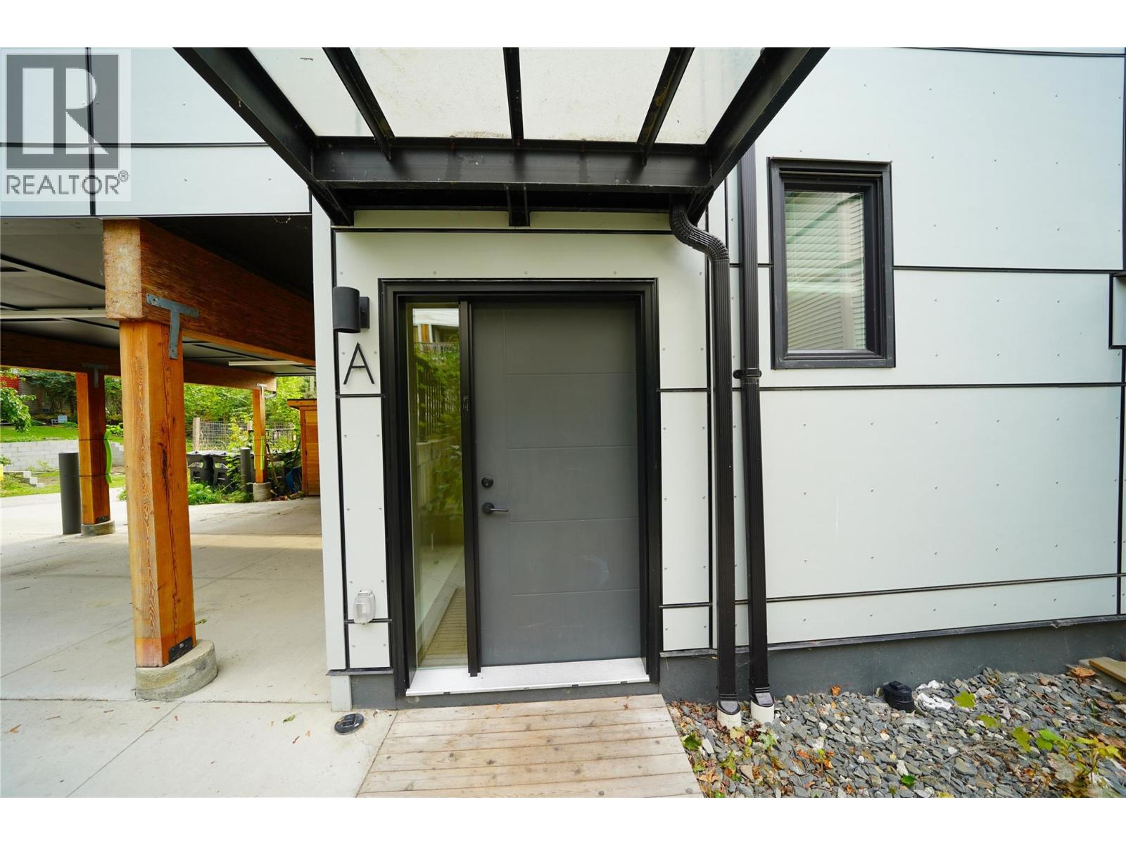 920 Front Street Street Unit# A, Nelson, British Columbia  V1L 4C2 - Photo 4 - 10399669