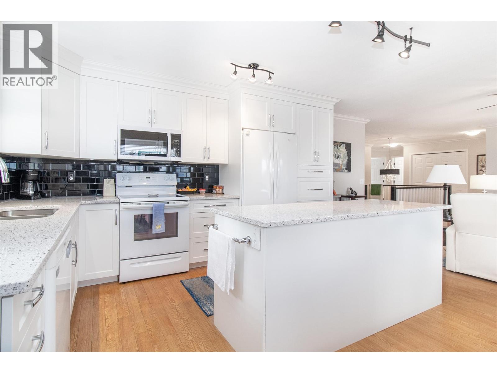 3527 Glen Eagles Drive, West Kelowna, British Columbia  V4T 2L6 - Photo 11 - 10399799