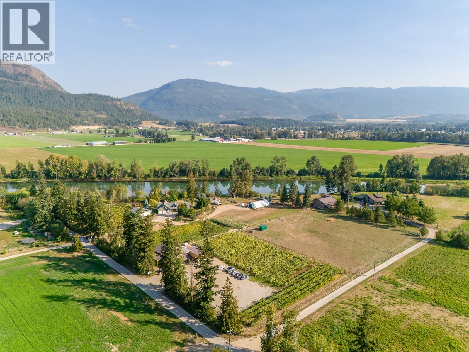 70 Waterside Road, Enderby, British Columbia  V0E 1V3 - Photo 6 - 10399597