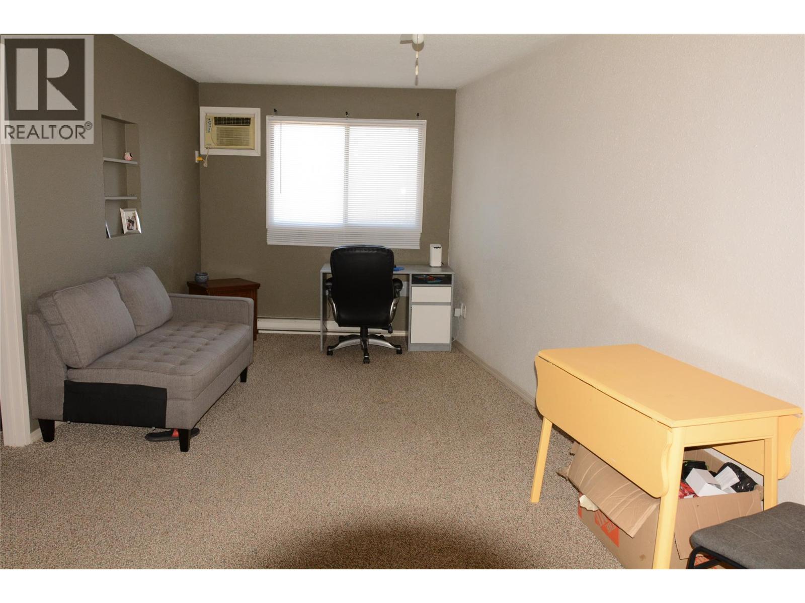 555 Dalgleish Drive Unit# 401, Kamloops, British Columbia  V2C 6C7 - Photo 2 - 10399876