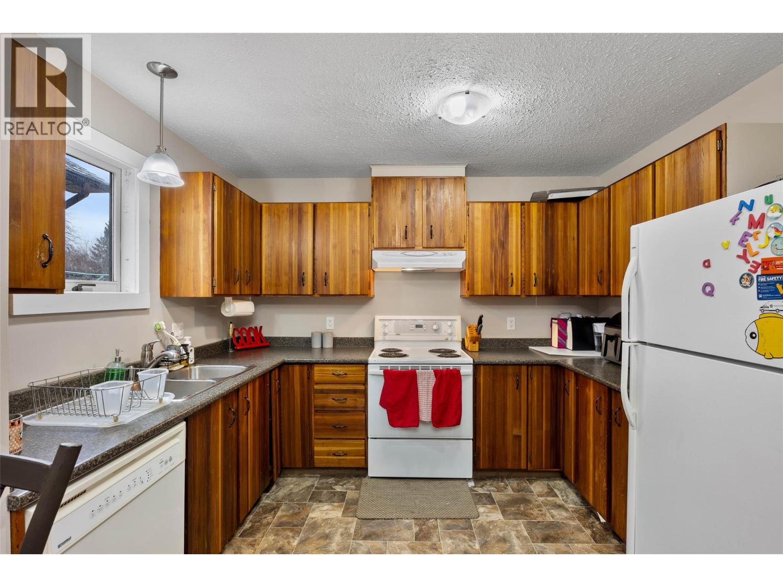 1026 Hillside Avenue, Chase, British Columbia  V0E 1M0 - Photo 5 - 10399874