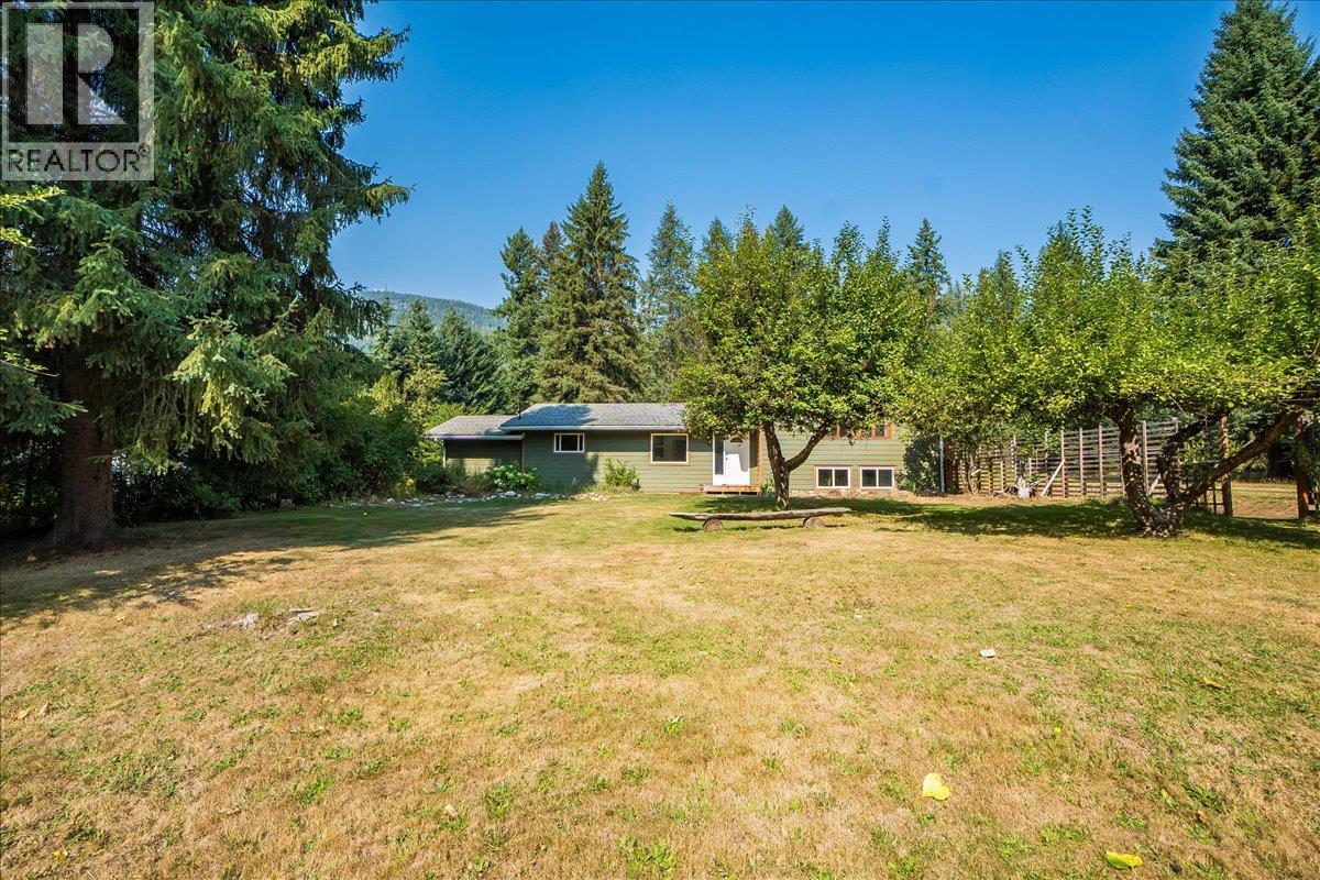 3710 Ladybird Road, Krestova, British Columbia  V0G 1H2 - Photo 47 - 10399750
