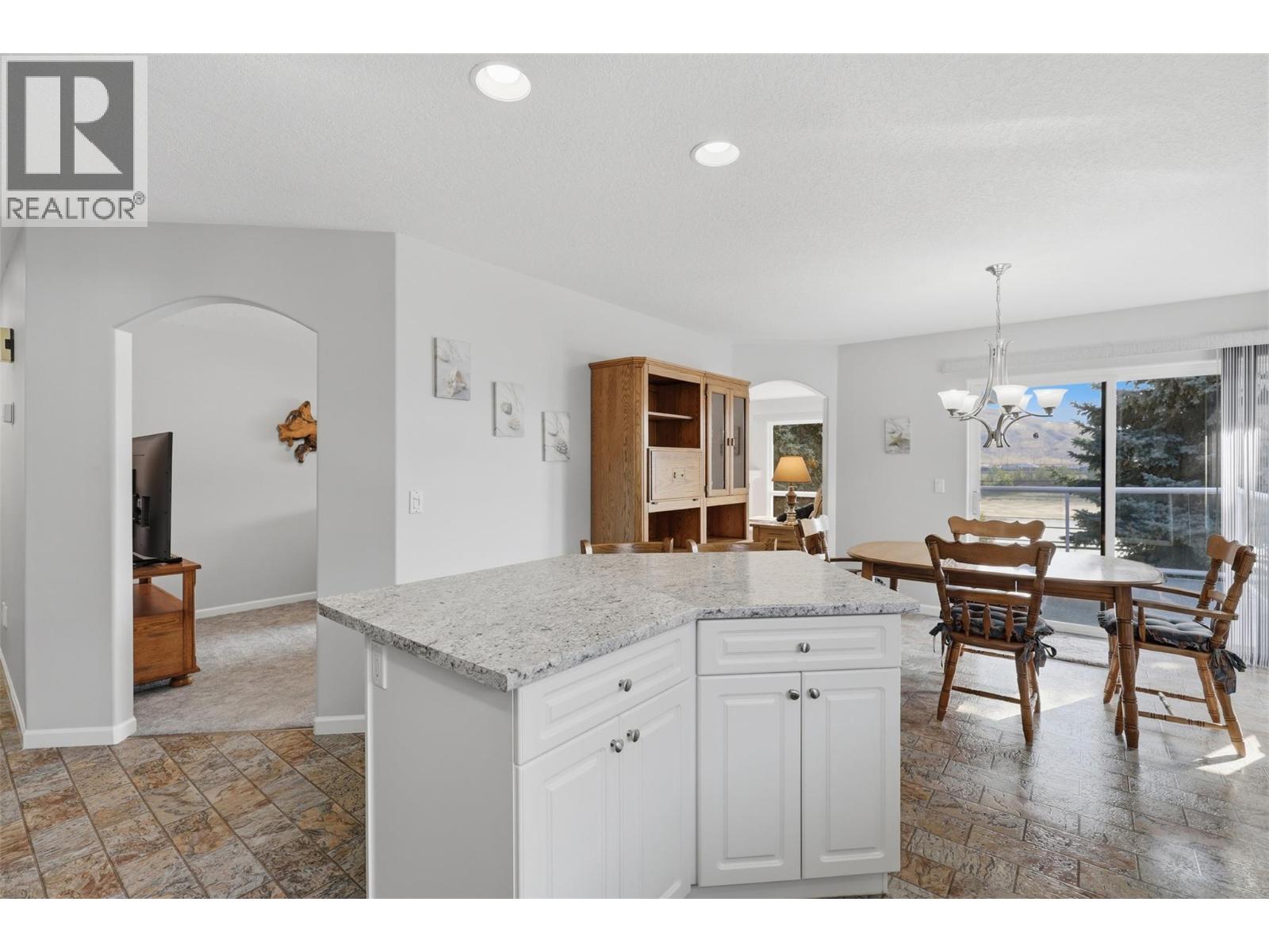 810 Anderson Terrace Unit# 7, Kamloops, British Columbia  V2B 6E2 - Photo 13 - 10399782