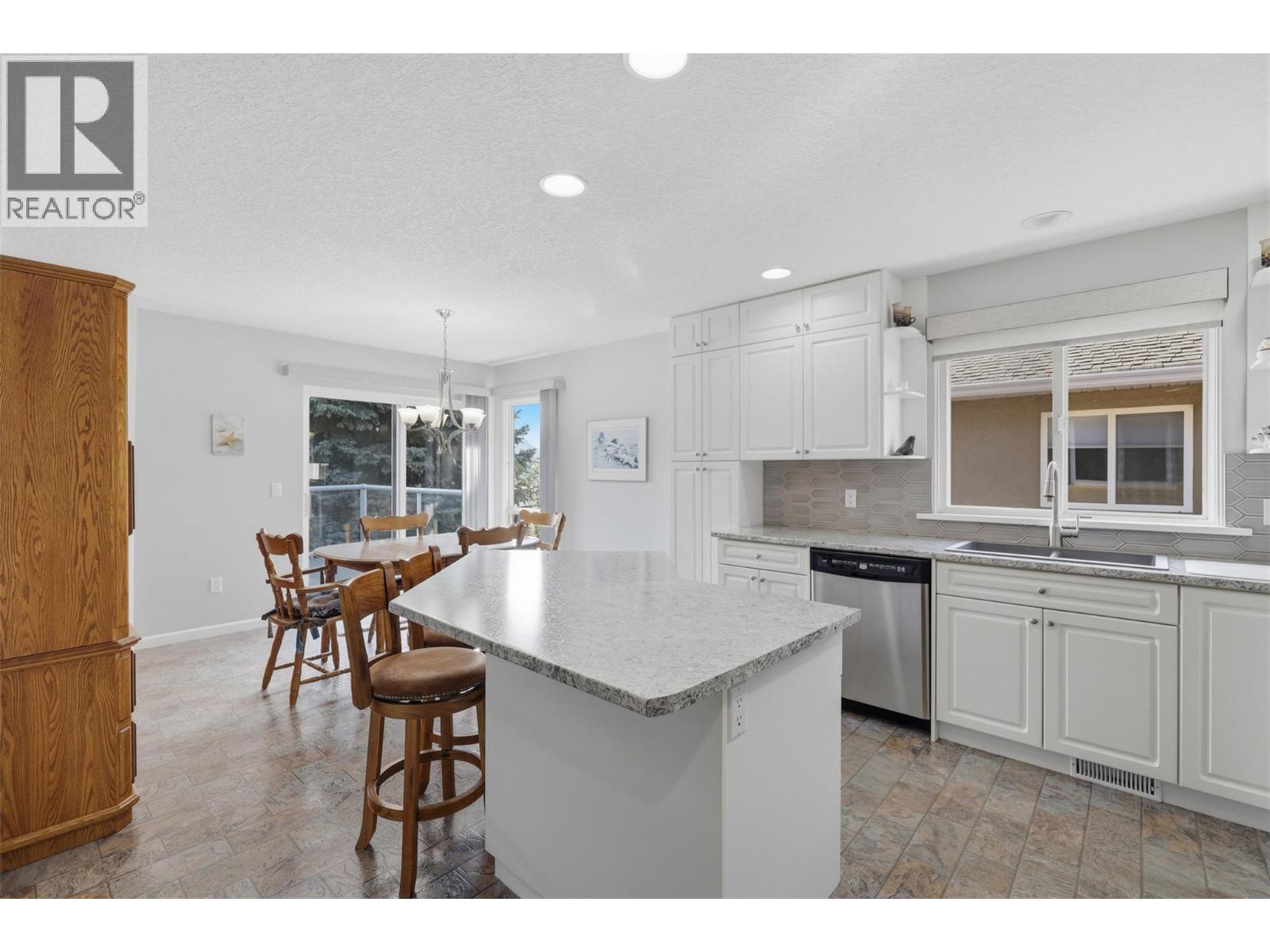 810 Anderson Terrace Unit# 7, Kamloops, British Columbia  V2B 6E2 - Photo 9 - 10399782
