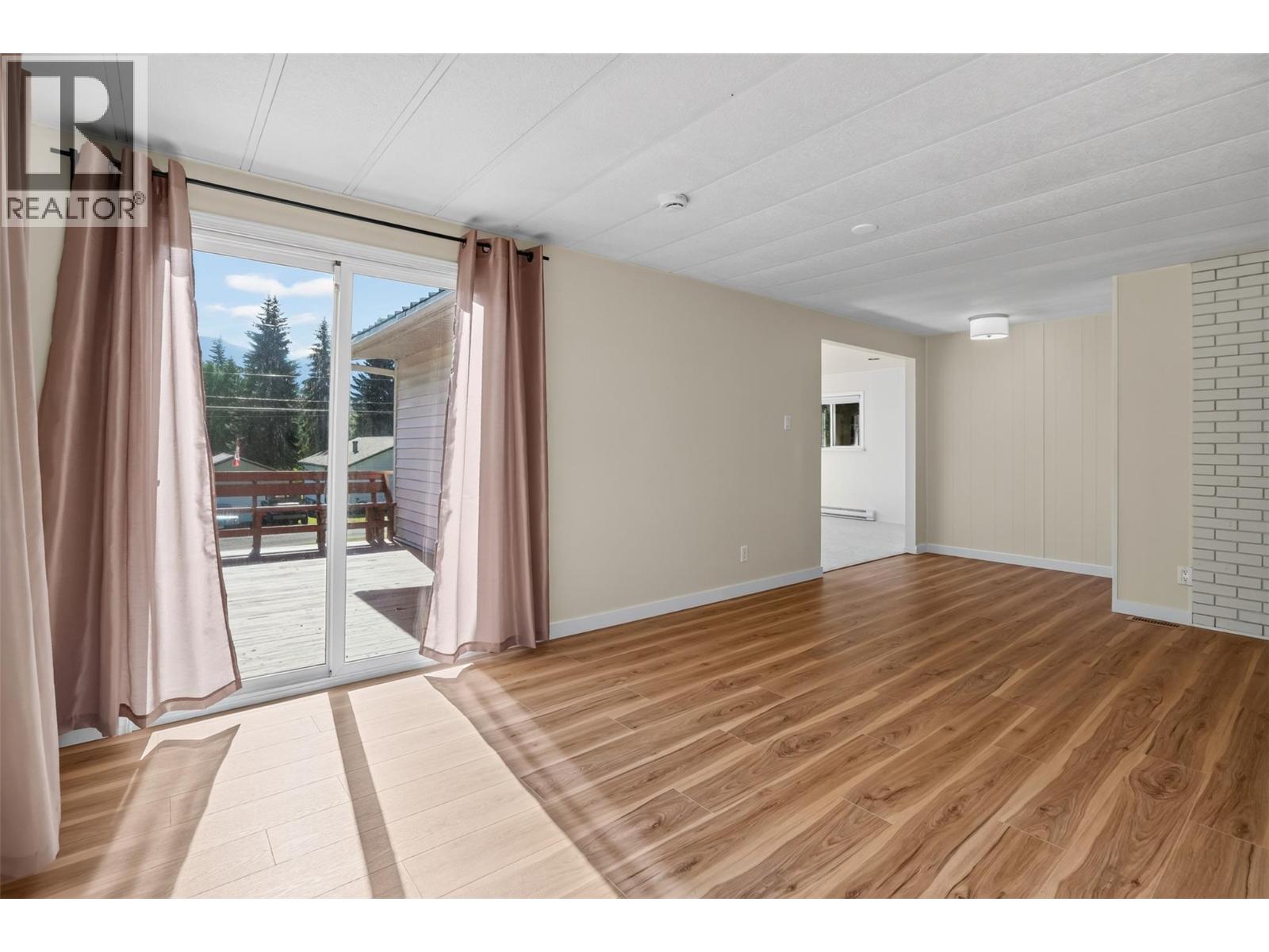 149 8th Street, Kaslo, British Columbia  V0G 1M0 - Photo 12 - 10399704