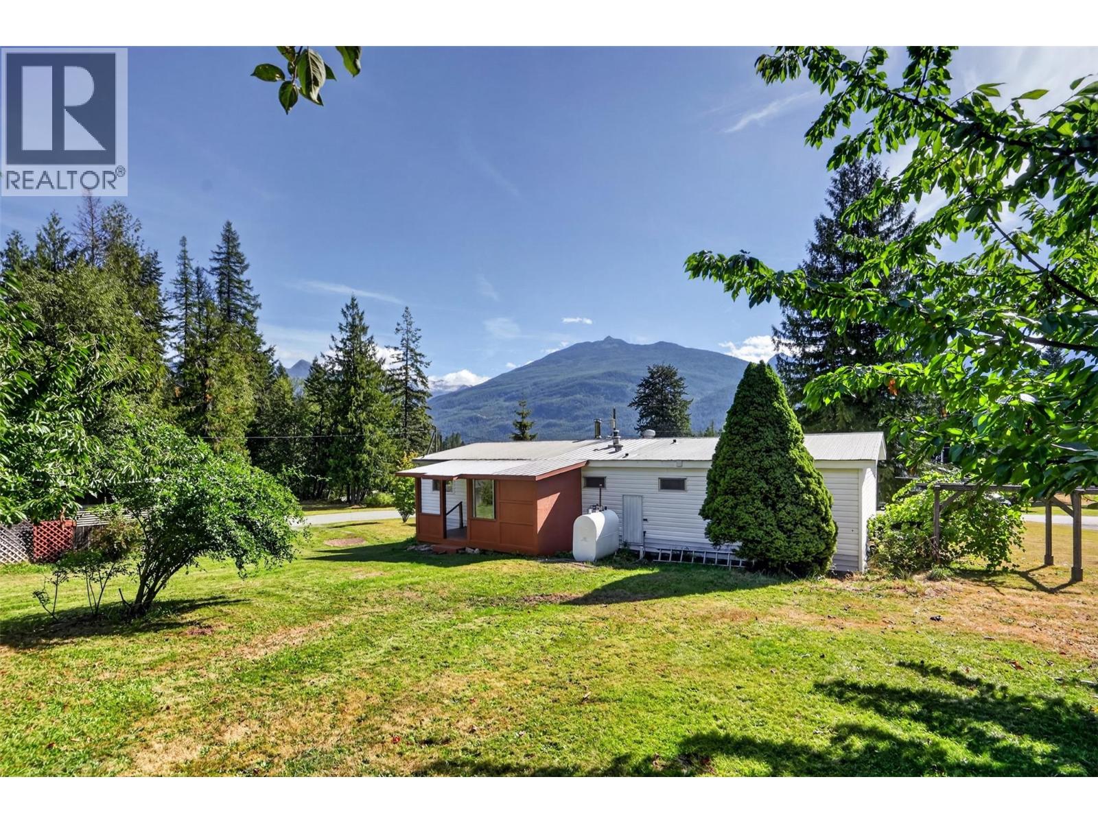 149 8th Street, Kaslo, British Columbia  V0G 1M0 - Photo 41 - 10399704