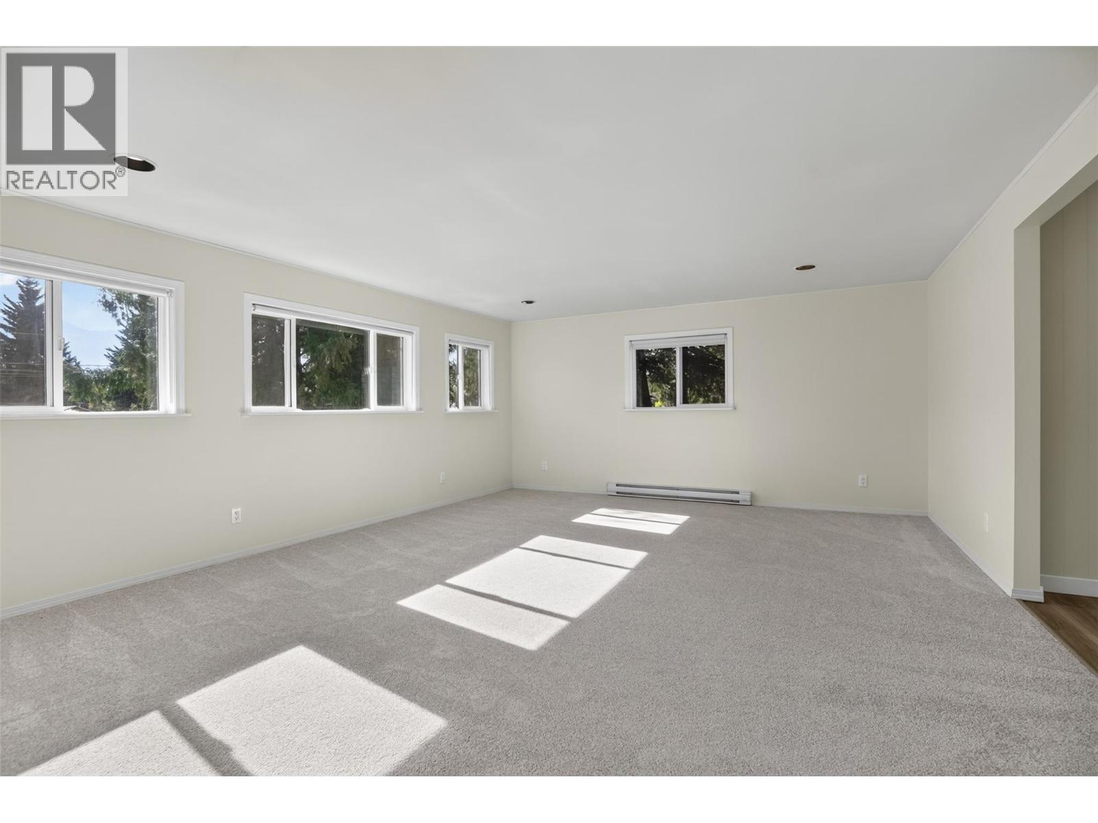149 8th Street, Kaslo, British Columbia  V0G 1M0 - Photo 6 - 10399704