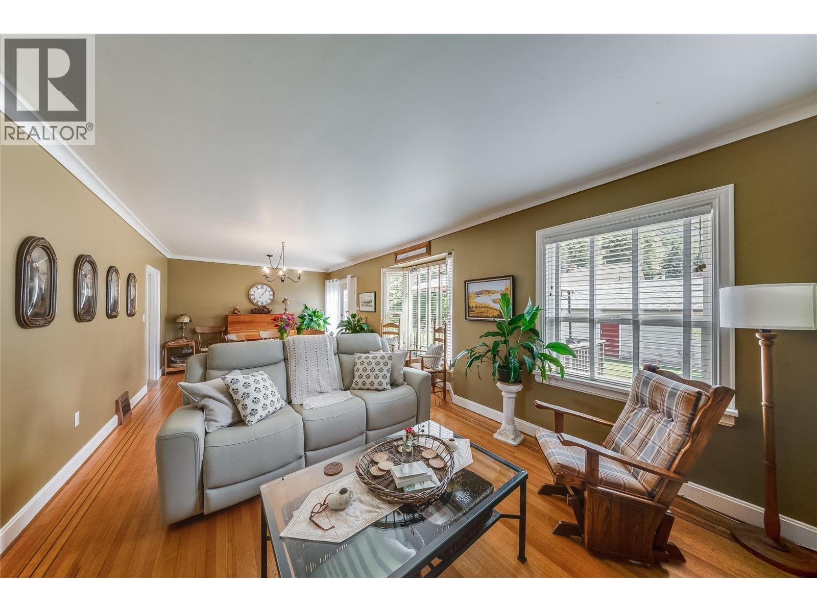 204 Diana Crescent, Trail, British Columbia  V1R 1A3 - Photo 10 - 10399688
