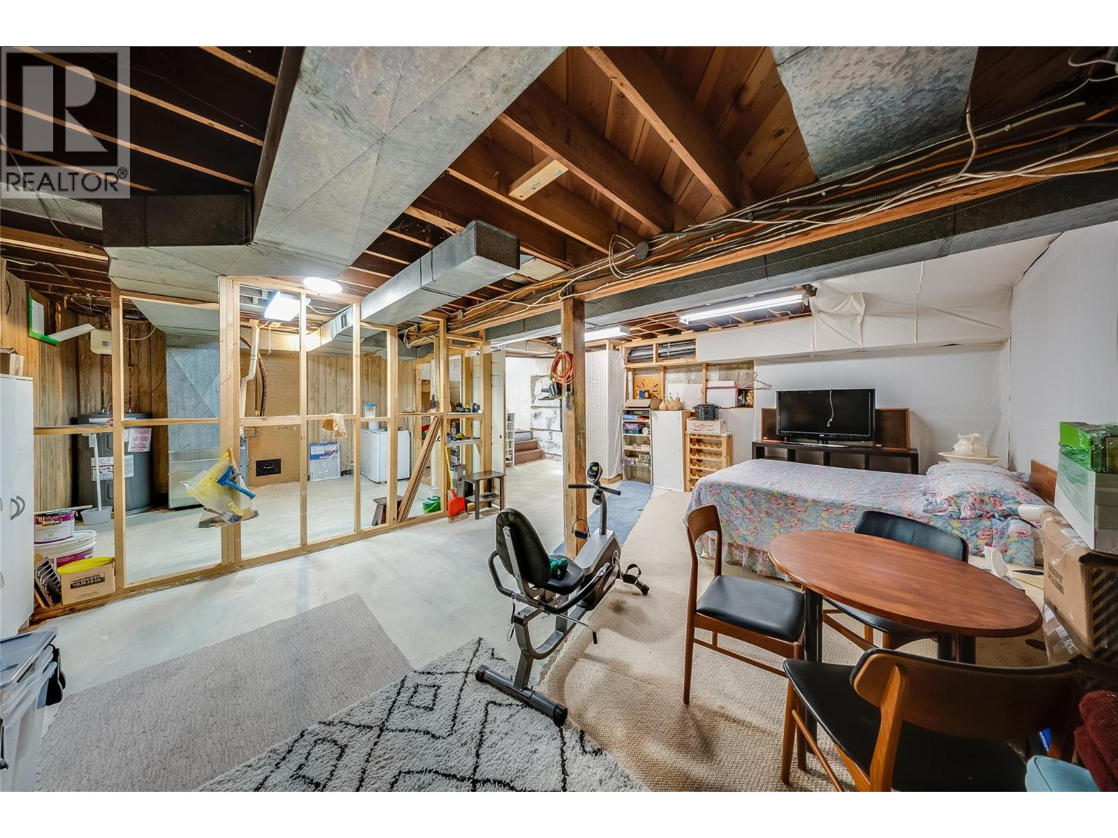 204 Diana Crescent, Trail, British Columbia  V1R 1A3 - Photo 35 - 10399688