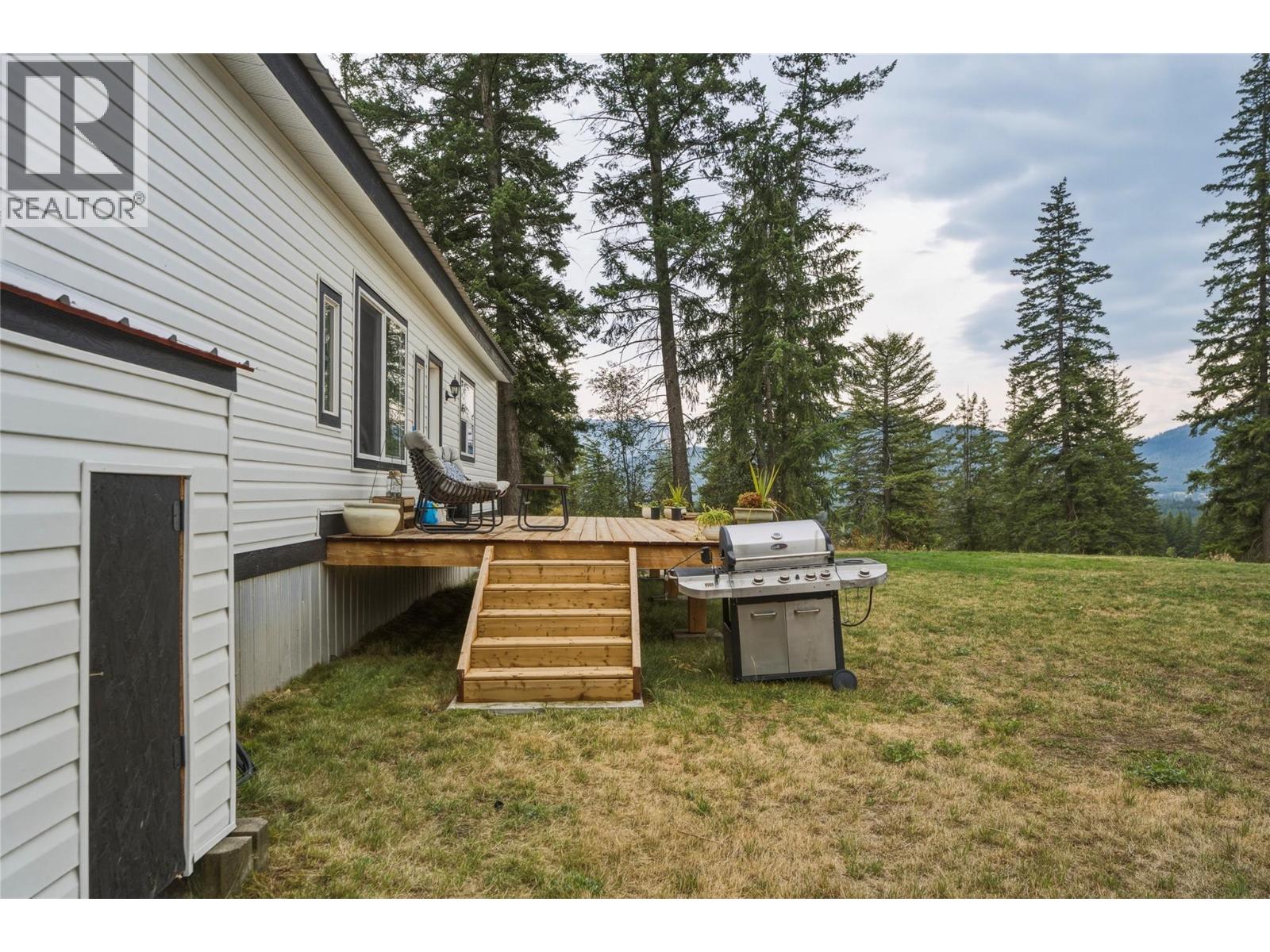 2433 Sherry Road, White Lake, British Columbia  V0E 2W1 - Photo 22 - 10397296