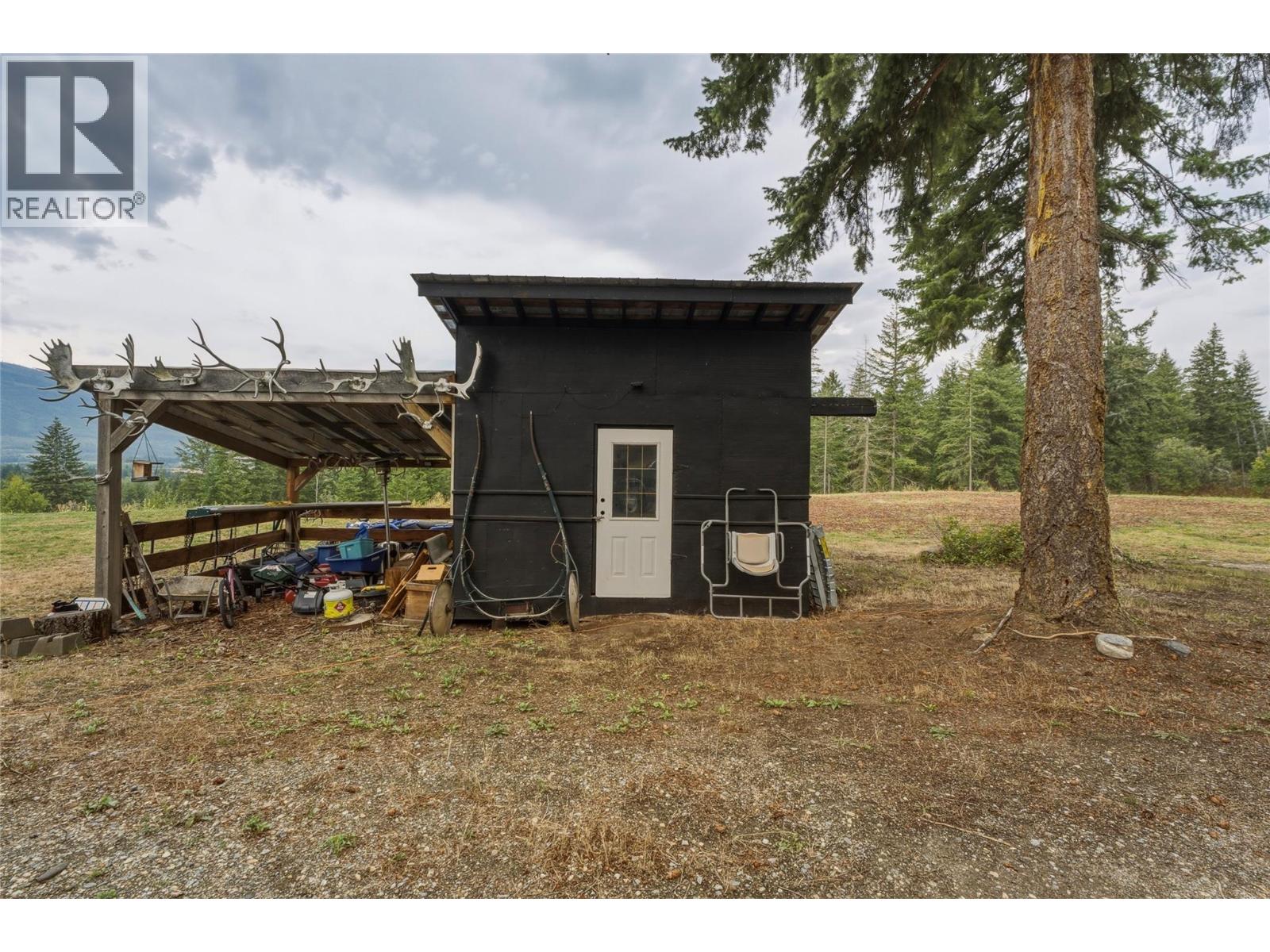 2433 Sherry Road, White Lake, British Columbia  V0E 2W1 - Photo 23 - 10397296