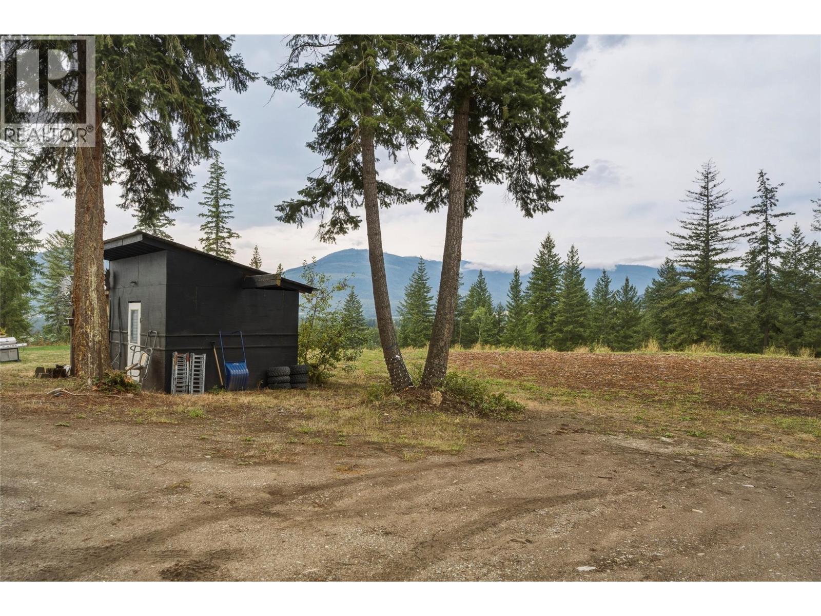 2433 Sherry Road, White Lake, British Columbia  V0E 2W1 - Photo 24 - 10397296