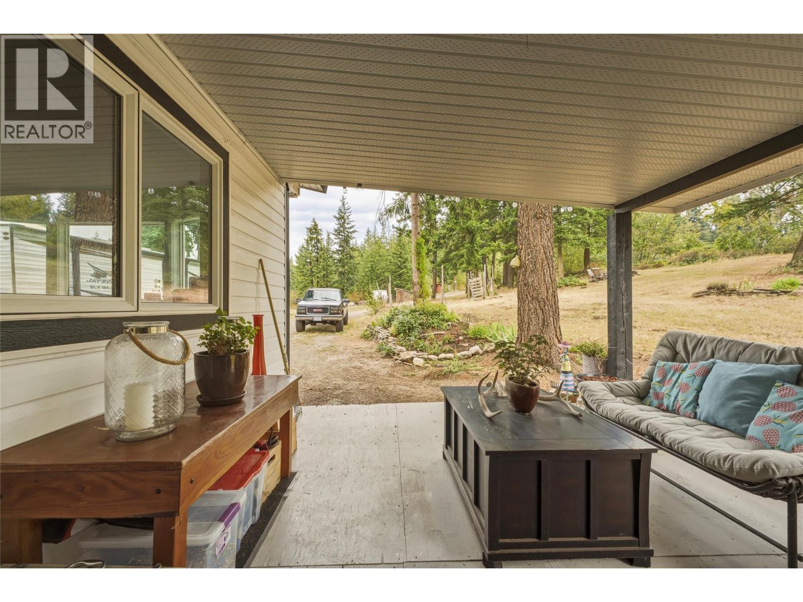 2433 Sherry Road, White Lake, British Columbia  V0E 2W1 - Photo 39 - 10397296