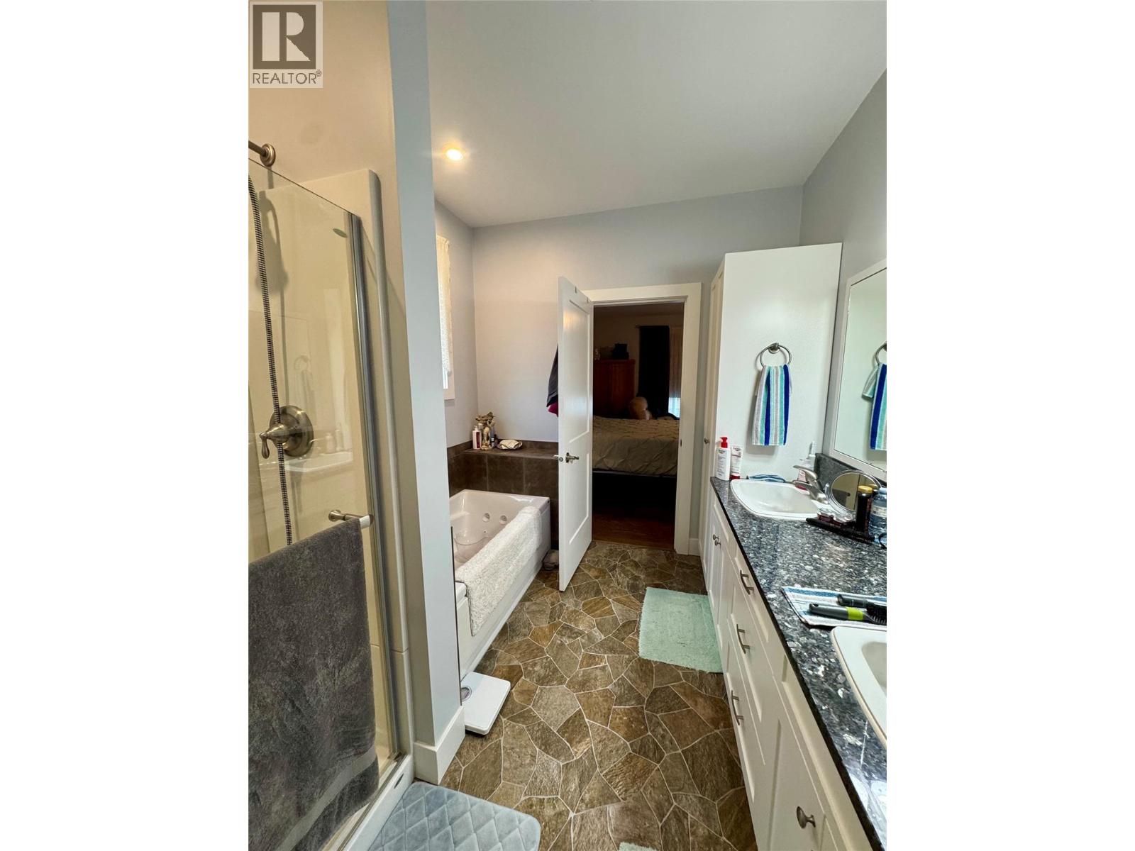 2701 Peregrine Way, Merritt, British Columbia  V1K 0B4 - Photo 17 - 10399858