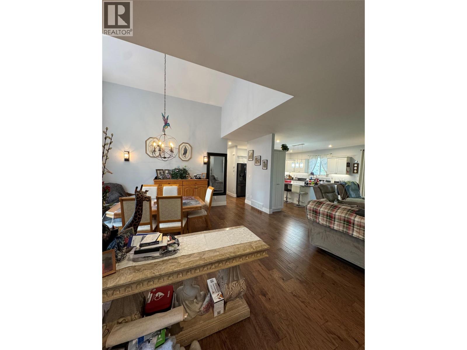 2701 Peregrine Way, Merritt, British Columbia  V1K 0B4 - Photo 3 - 10399858