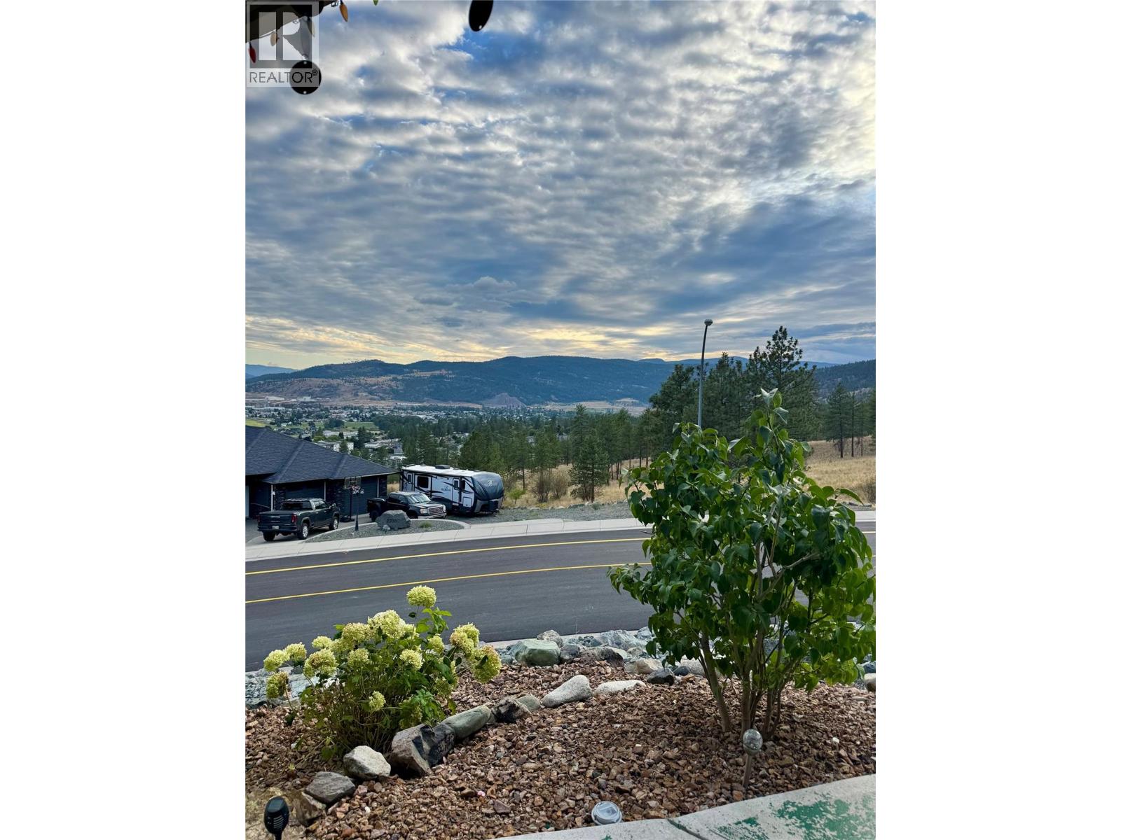 2701 Peregrine Way, Merritt, British Columbia  V1K 0B4 - Photo 42 - 10399858