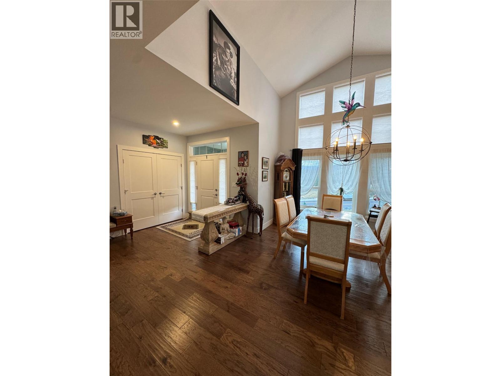 2701 Peregrine Way, Merritt, British Columbia  V1K 0B4 - Photo 5 - 10399858