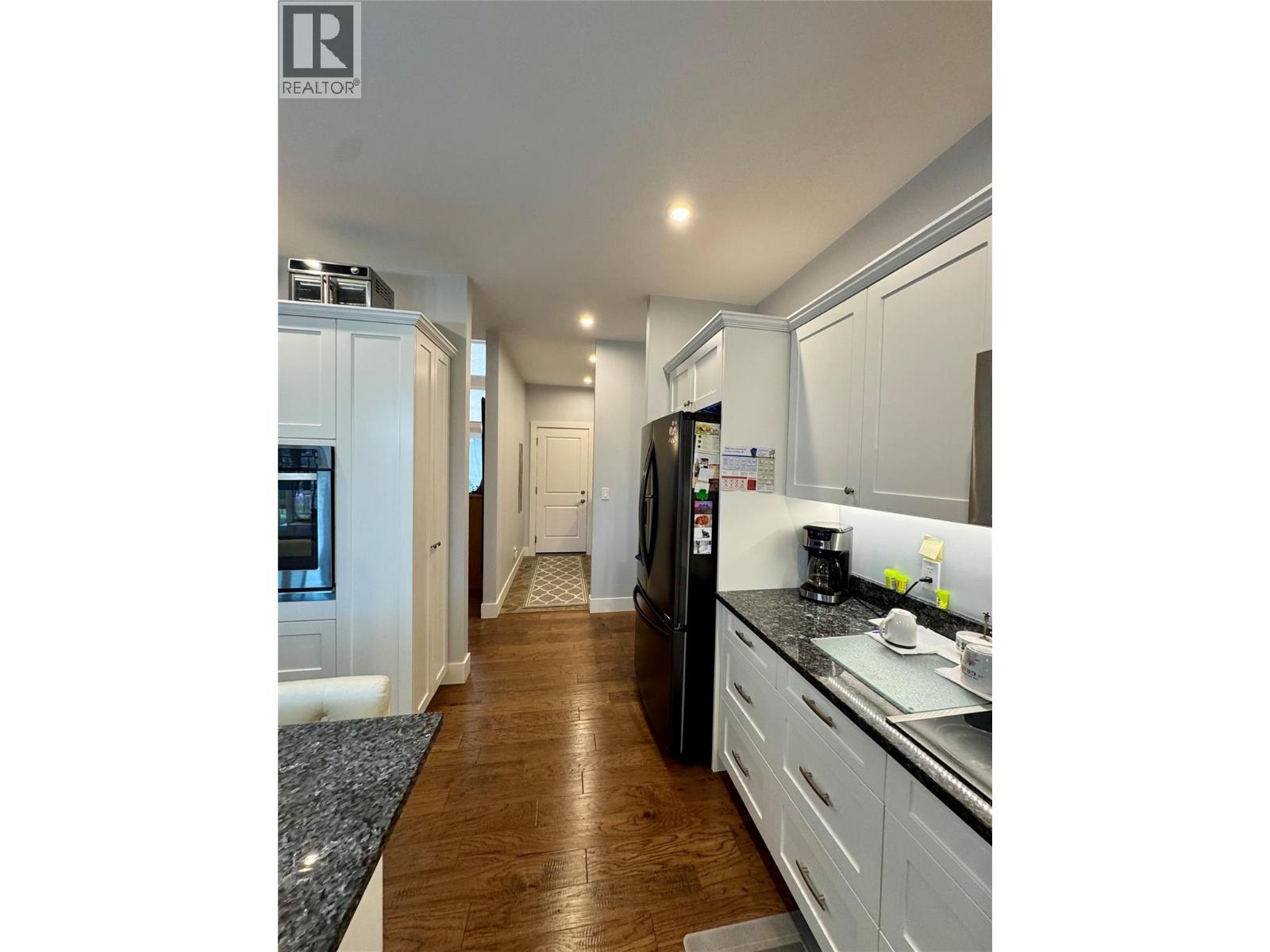 2701 Peregrine Way, Merritt, British Columbia  V1K 0B4 - Photo 7 - 10399858