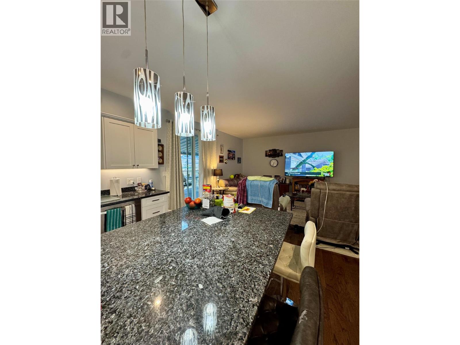 2701 Peregrine Way, Merritt, British Columbia  V1K 0B4 - Photo 8 - 10399858