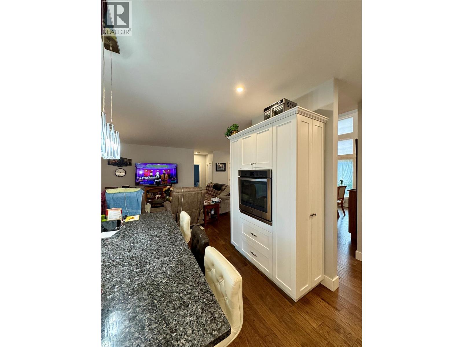 2701 Peregrine Way, Merritt, British Columbia  V1K 0B4 - Photo 9 - 10399858