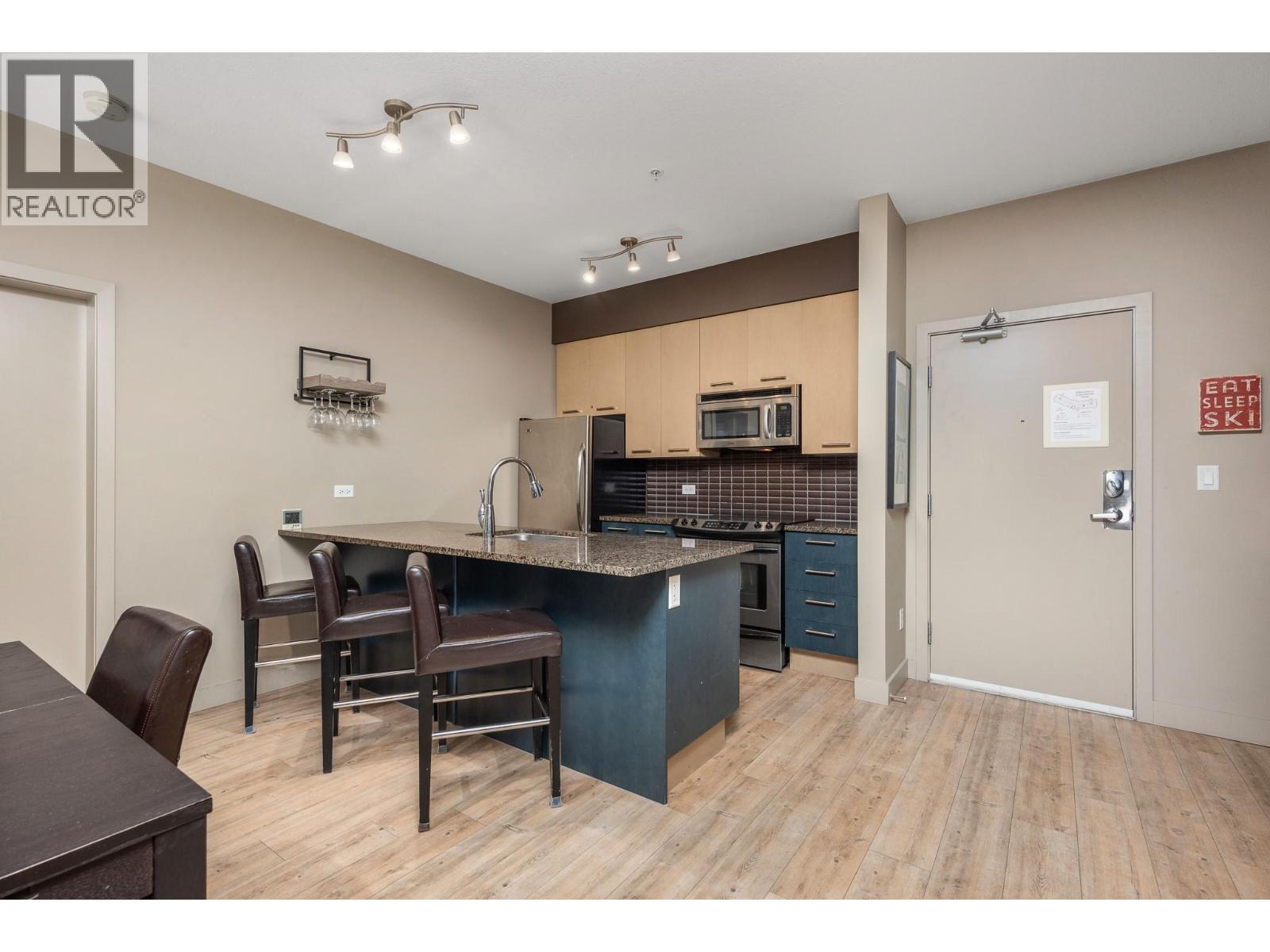 30 Monashee Road Unit# 208, Silver Star, British Columbia  V1B 3M1 - Photo 5 - 10399828