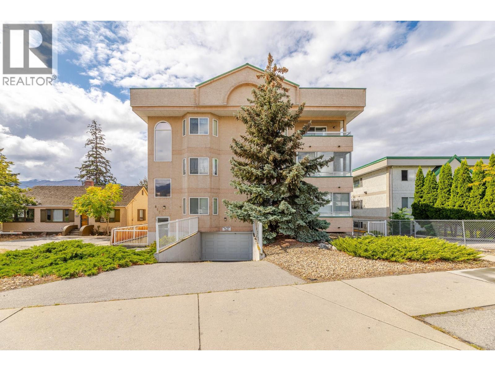 865 Main Street Unit# 204, Penticton, British Columbia  V2A 5E3 - Photo 1 - 10399825