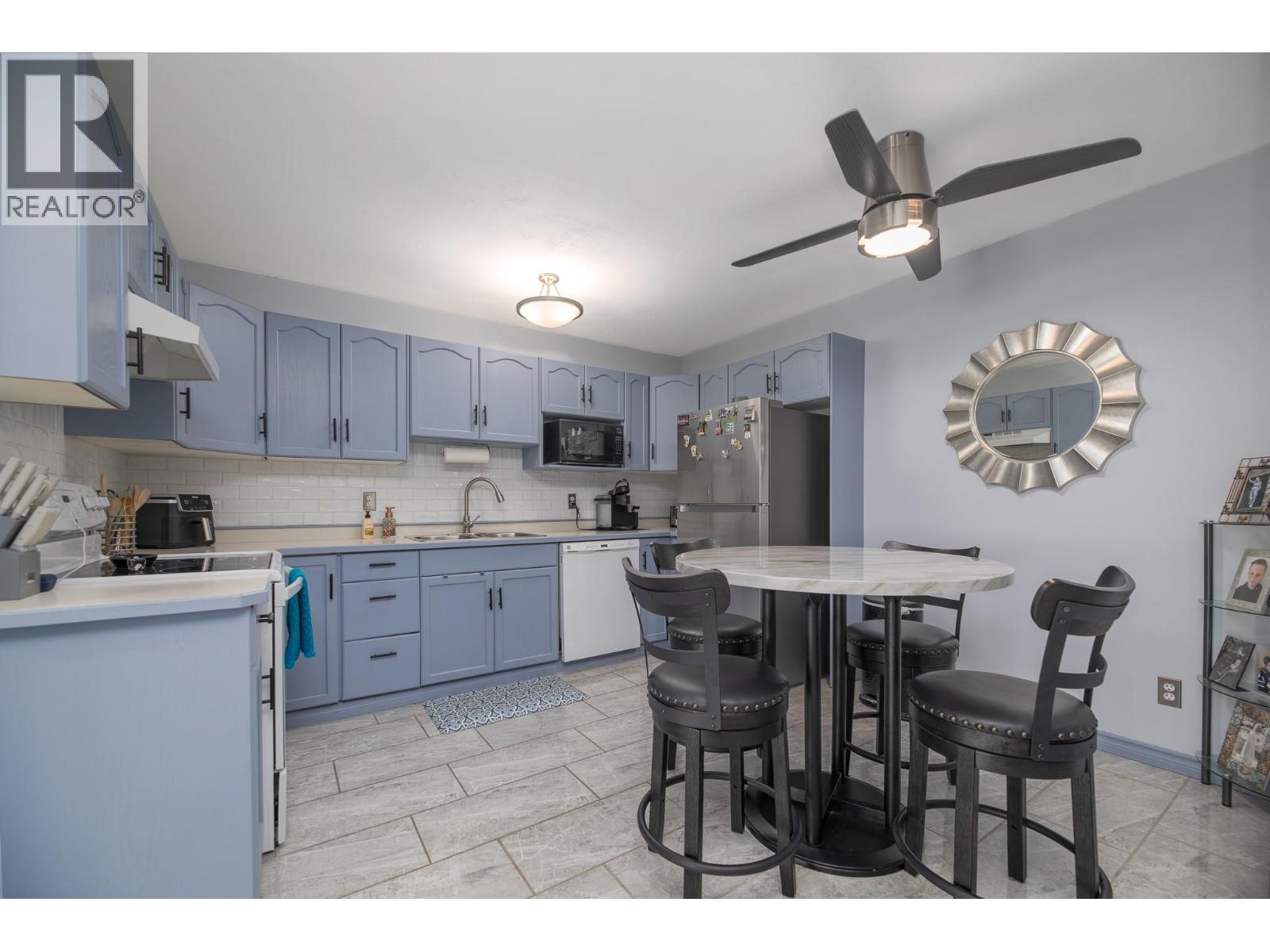 865 Main Street Unit# 204, Penticton, British Columbia  V2A 5E3 - Photo 3 - 10399825