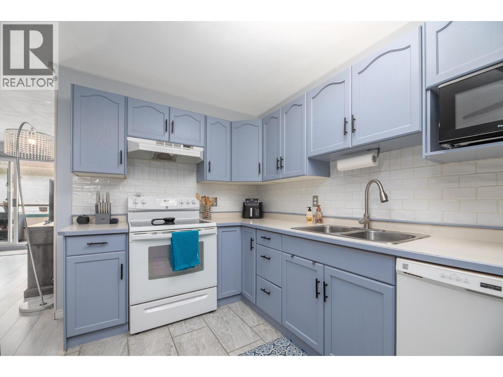 865 Main Street Unit# 204, Penticton, British Columbia  V2A 5E3 - Photo 4 - 10399825