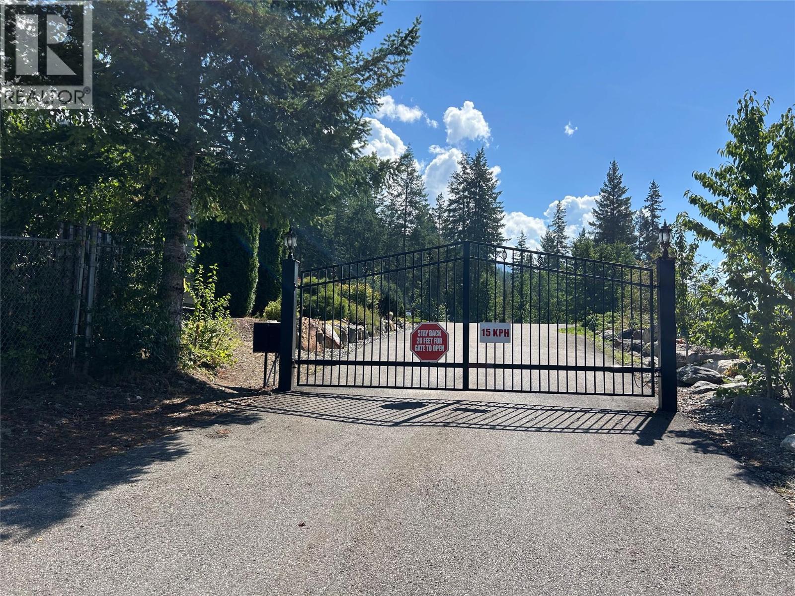 8253 97a Highway Lot# 5, Mara, British Columbia  V0E 2K0 - Photo 10 - 10399797