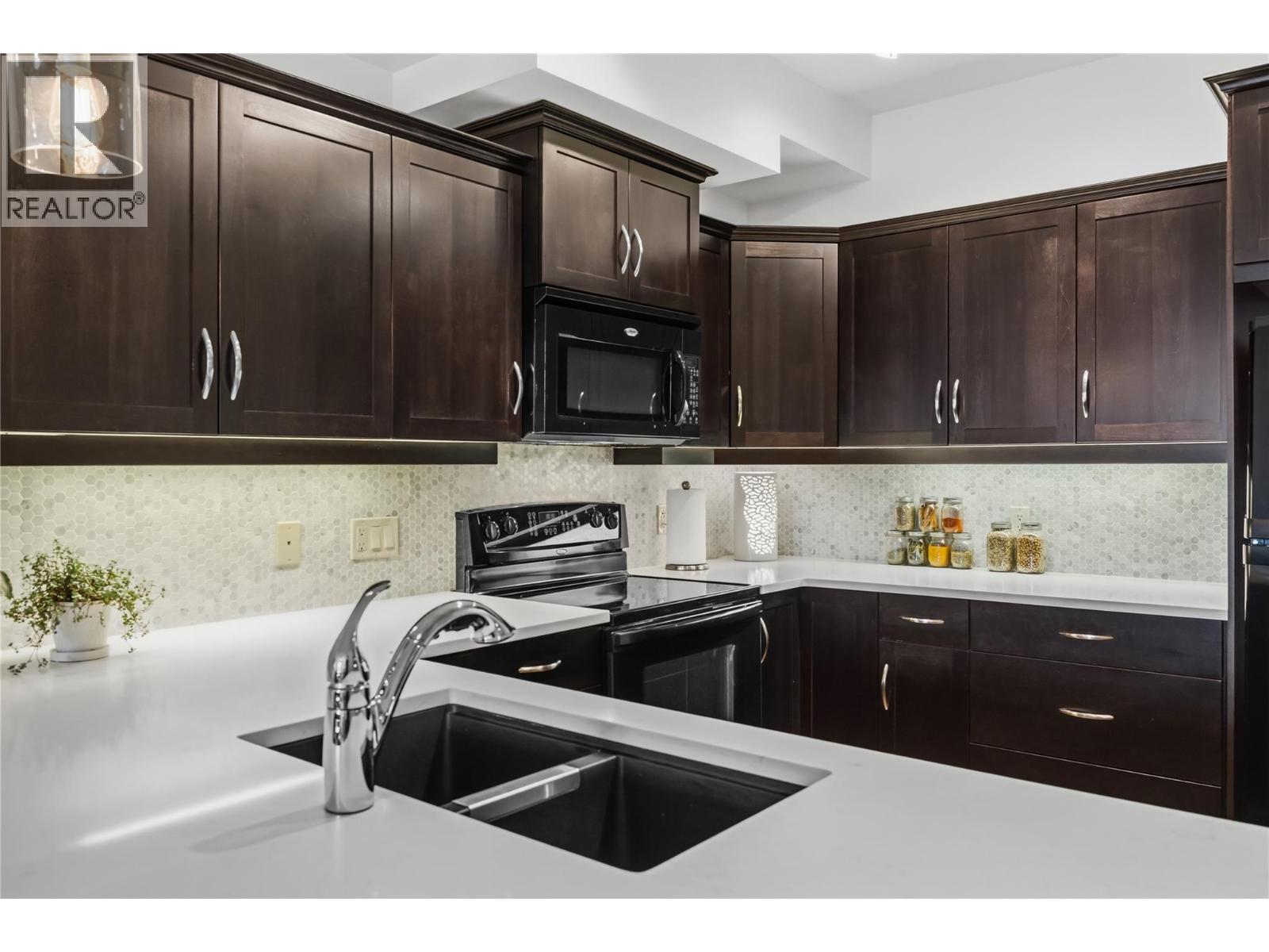 3735 Casorso Road Unit# 110, Kelowna, British Columbia  V1W 5G1 - Photo 6 - 10399715