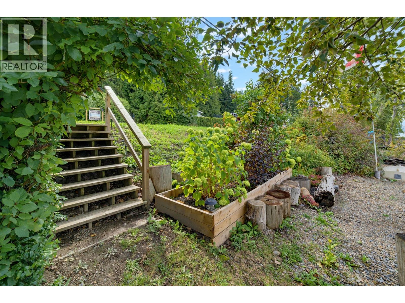 2226 Blind Bay Road, Blind Bay, British Columbia  V0E 1H2 - Photo 11 - 10399529