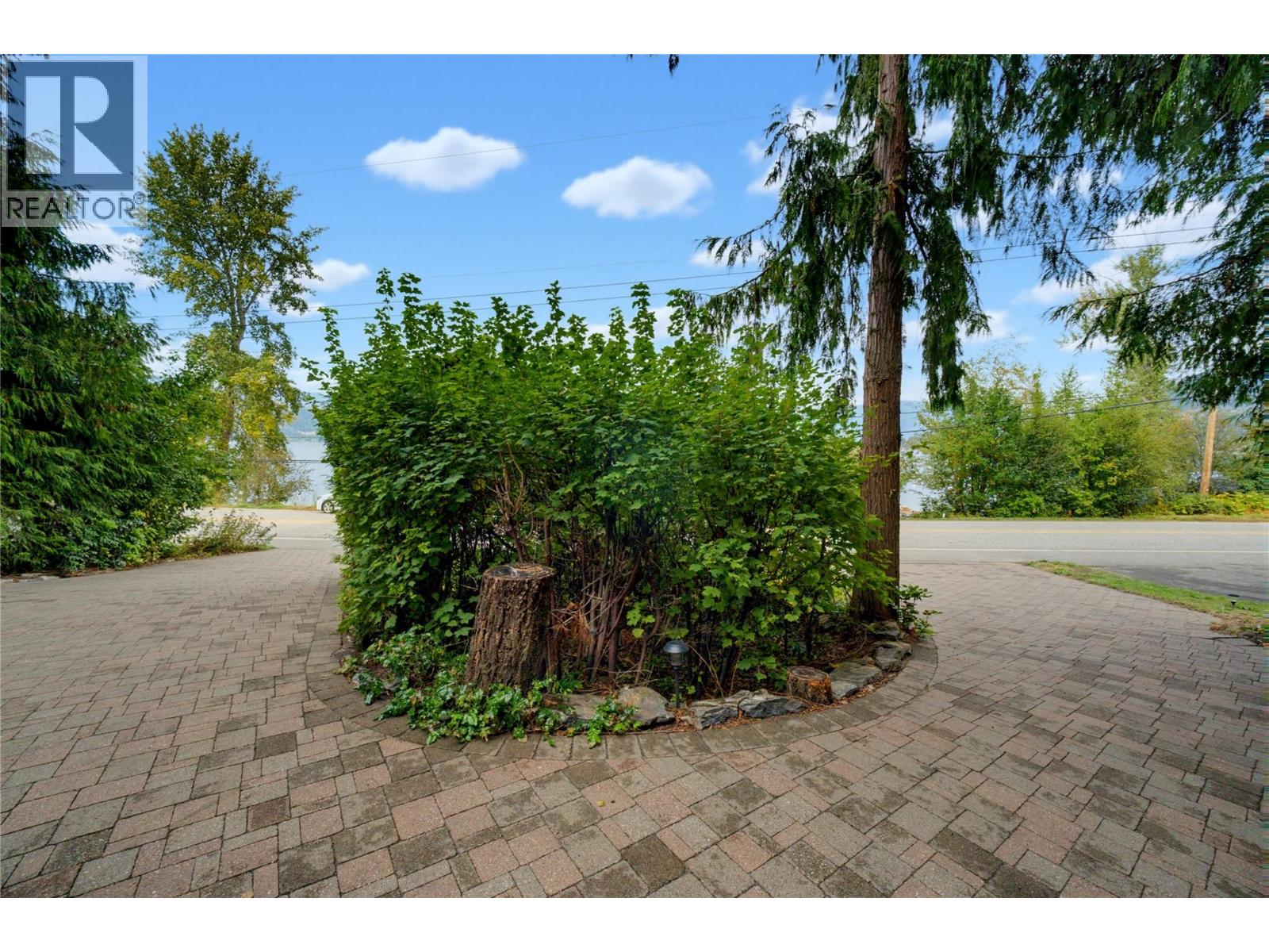 2226 Blind Bay Road, Blind Bay, British Columbia  V0E 1H2 - Photo 17 - 10399529